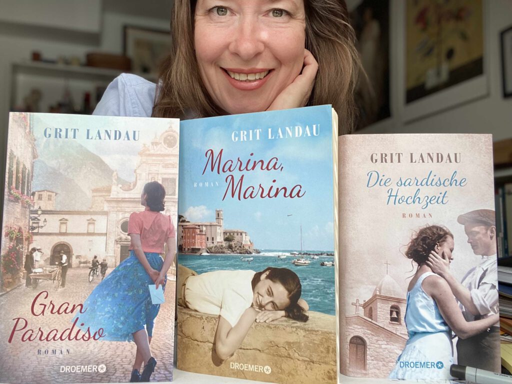Angela Marina Reinhardt ist auch Grit Landau! Hier meine Romane von 2019, 2020 und 2022, allesamt spielen sie im 20. Jahrhundert in Italien.