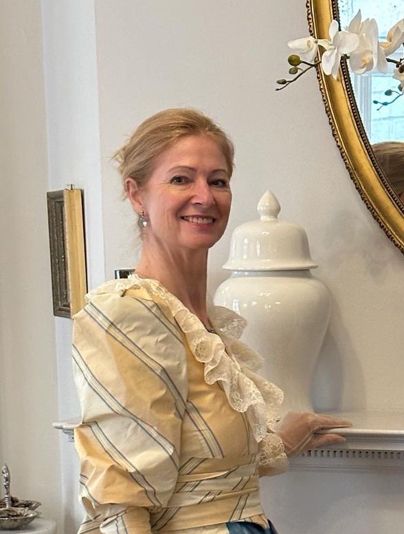 Autorenfoto Grete Otto; Gastartikel v,m Blog Bürgerleben zu Reisen in der Belle Epoque